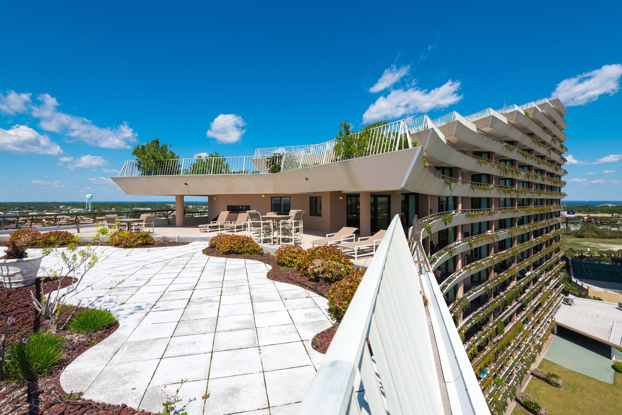 Edgewater Resort poolside